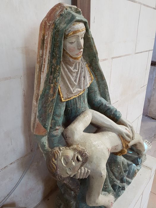 statue : Vierge de Pitié