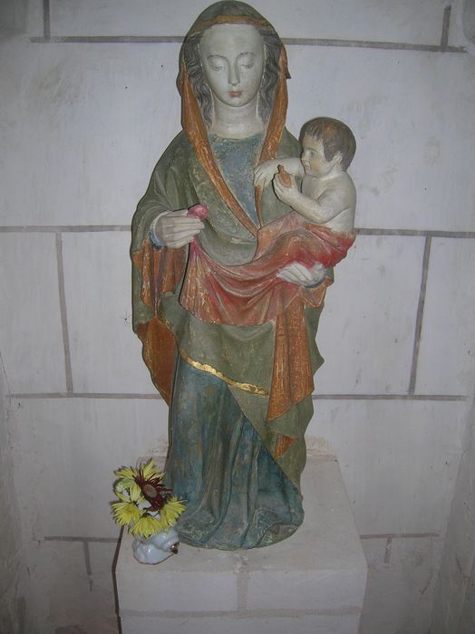 statue : Vierge à l'Enfant