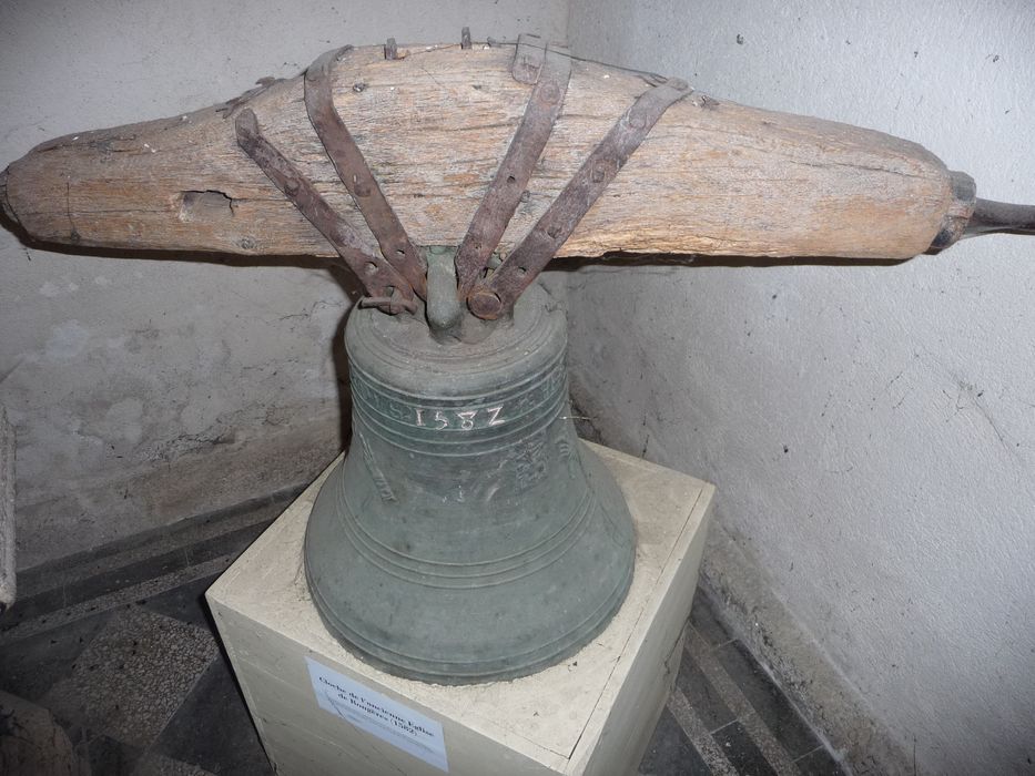 cloche - © Ministère de la Culture (France), Conservation des antiquités et des objets d'art de l'Indre, tous droits réservés 