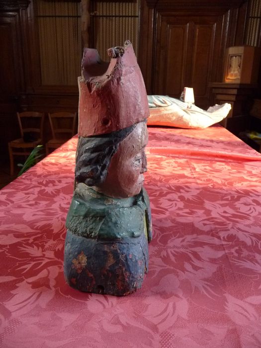 buste-reliquaire : Saint Eutrope, profil droit, vue générale - © Ministère de la Culture (France), Conservation des antiquités et des objets d'art de l'Indre, tous droits réservés 