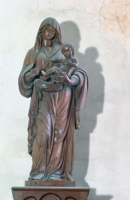 statue : Vierge à l'Enfant