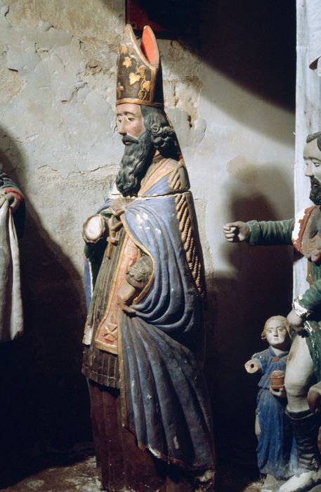 statue : Saint Mandé, profil gauche, vue générale - © Ministère de la Culture (France), Conservation des antiquités et des objets d'art de l'Indre, tous droits réservés 