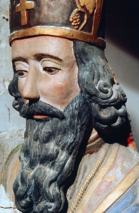 statue : Saint Mandé, détail - © Ministère de la Culture (France), Conservation des antiquités et des objets d'art de l'Indre, tous droits réservés 