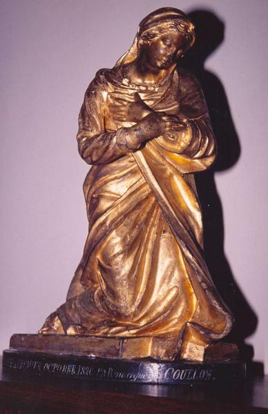 statue : sainte Apolline, vue générale