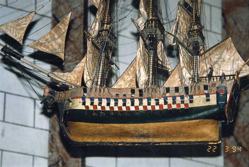 ex-voto : maquette d'un navire, dit l'Union, vue partielle