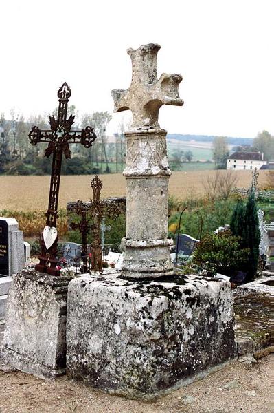 croix de cimetière, vue générale