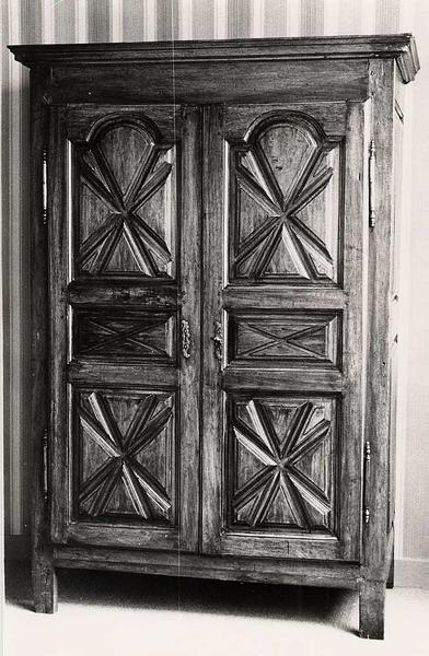 armoire, vue générale