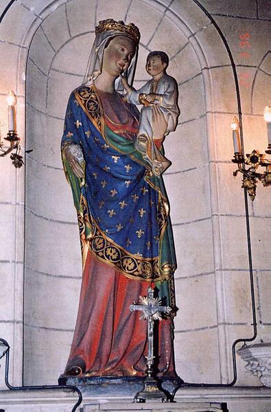 statue : Vierge à l'Enfant, vue générale - © Ministère de la Culture (France), Conservation des antiquités et des objets d'art de l'Indre-et-Loire, tous droits réservés 