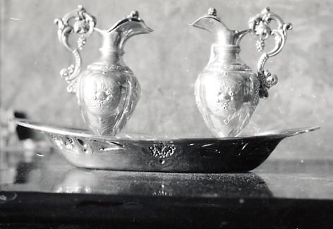 burettes, plateau à burettes, vue générale - © Ministère de la Culture (France), Conservation des antiquités et des objets d'art de l'Indre-et-Loire, tous droits réservés 
