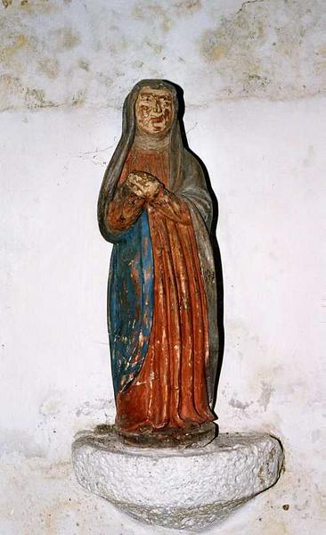 statue : sainte Marthe, vue générale