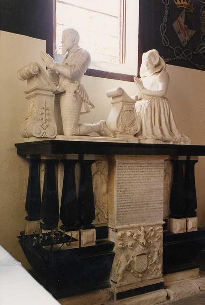 statues (2) (statue funéraire) de René du Bellay et de Marie du Bellay, vue générale - © Ministère de la Culture (France), Conservation des antiquités et des objets d'art de l'Indre-et-Loire, tous droits réservés 