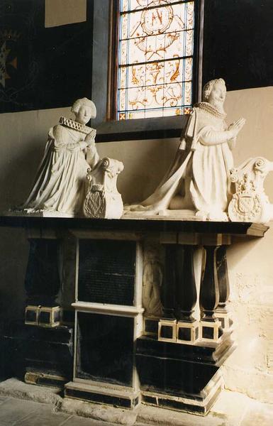 statues (2) (statue funéraire) de Martin du Bellay, prince d'Yvetot, et de Louise de Sapvenières, vue générale - © Ministère de la Culture (France), Conservation des antiquités et des objets d'art de l'Indre-et-Loire, tous droits réservés 