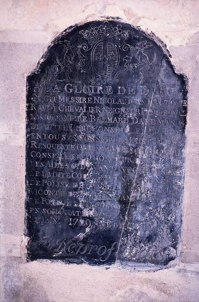 plaque funéraire de Nicolas Ravot d'Ombreval, vue générale