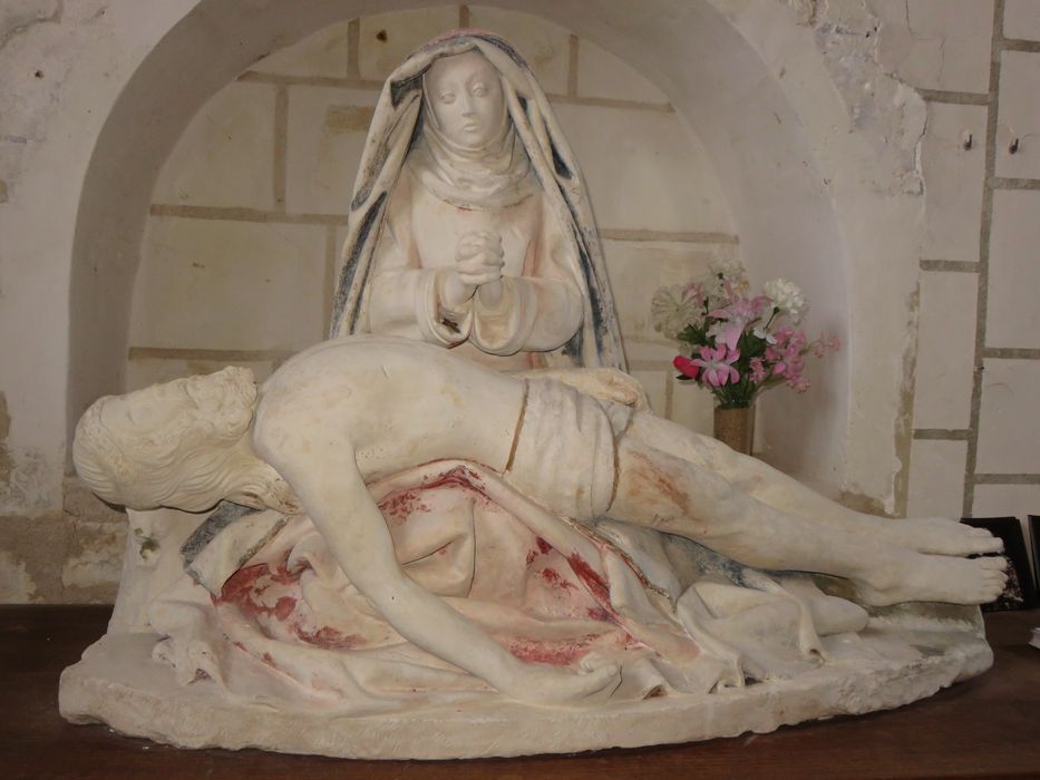 groupe sculpté : Vierge de Pitié