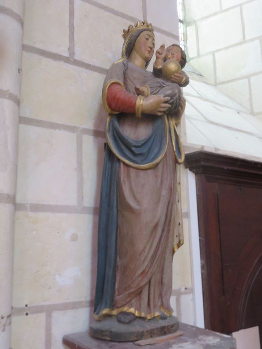 statue : Vierge à l'Enfant