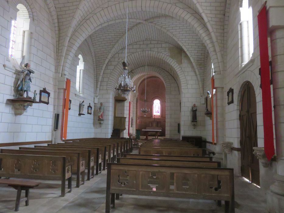 Eglise  Saint-Marcellin, nef, vue générale