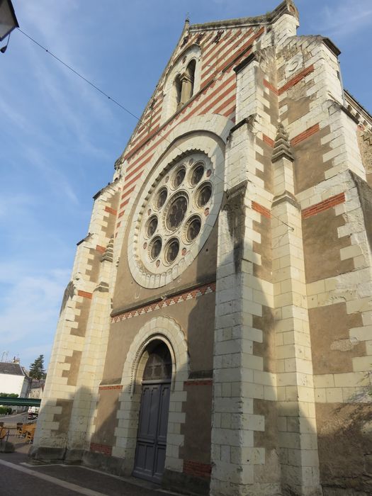 Eglise  Saint-Jean-Baptiste, transept Sud, vue générale