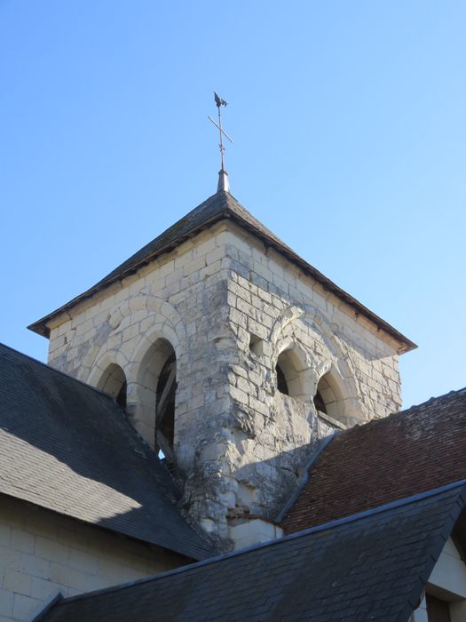 Eglise  Saint-Martin, clocher, vue générale