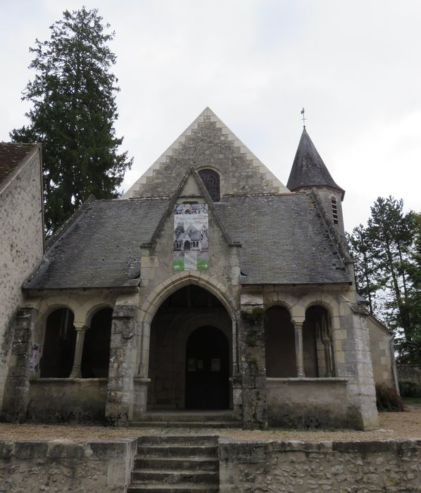 Eglise  Saint-Jean-Baptiste, porche