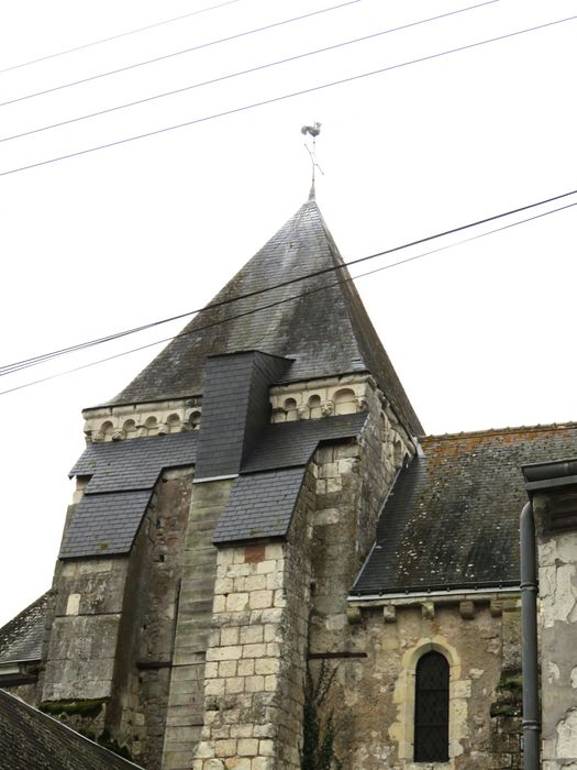 Eglise  Saint-Saturnin, clocher, élévation nord, vue partielle