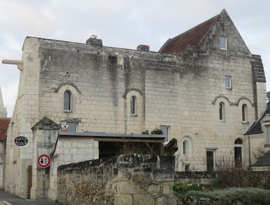 Ancienne maladrerie : Façade sud, vue générale