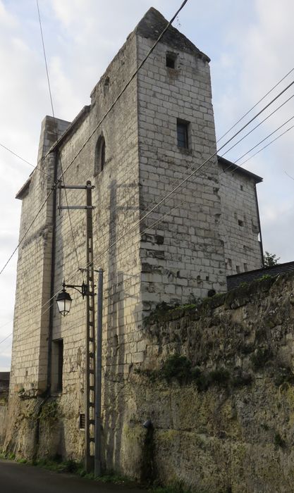 Tour Chevalot (ou Chevaleau) : Façades sud et est, vue générale