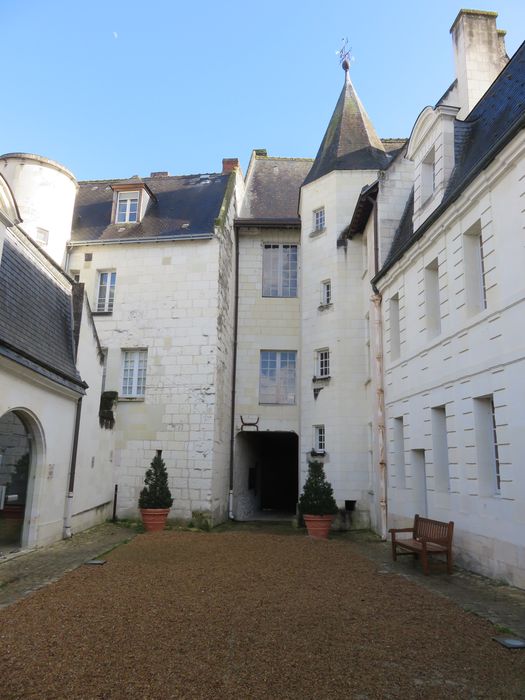 Maison dite de la Chancellerie : Façades sur la cour intérieure, vue générale