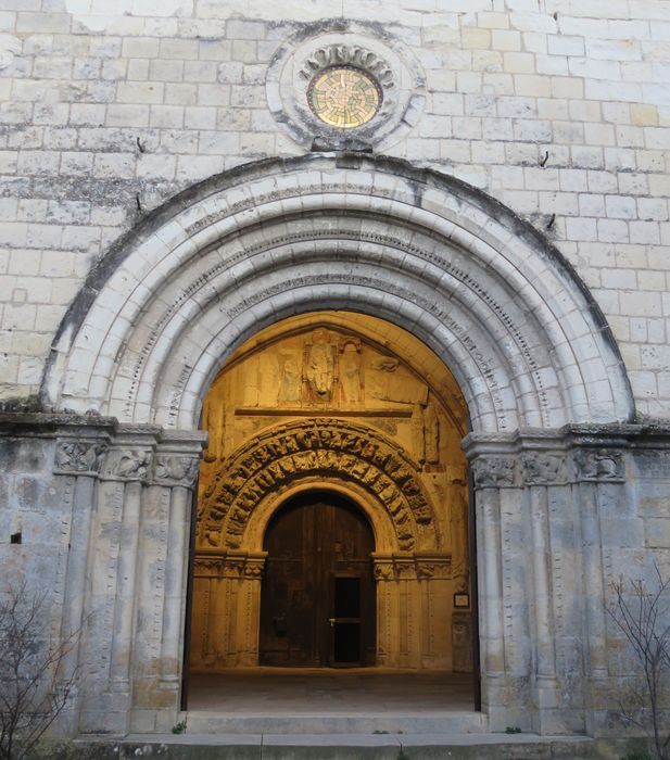 Ancienne collégiale Saint-Ours : Porche occidental, vue générale