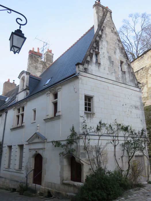 Maison dite d'Agnès Sorel : Façades sud et ouest, vue générale