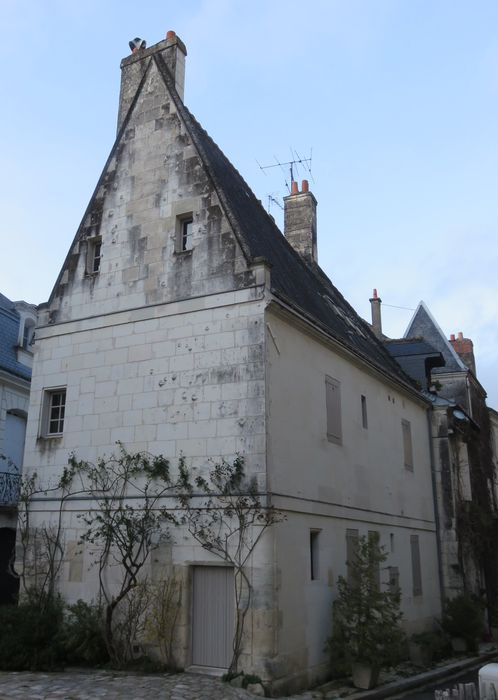 Maison dite d'Agnès Sorel : Façades sud et est, vue générale