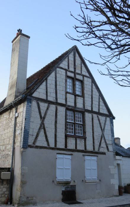 Maison : Façade sur rue, vue générale