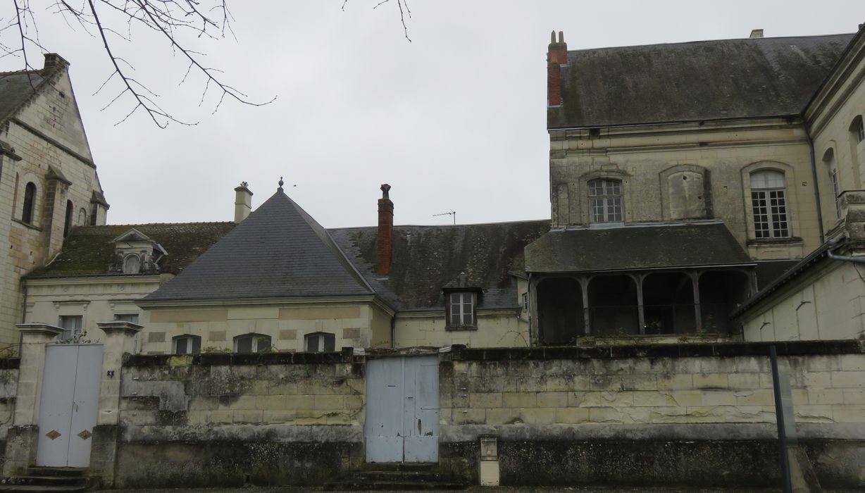 Ancienne abbaye de la Trinité : Ensemble ouest, vue partielle