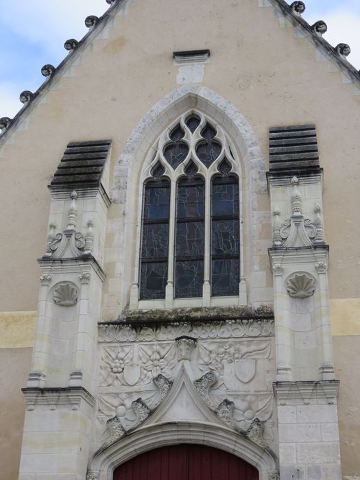 Eglise  Sainte-Eulalie : Façade occidentale, vue partielle