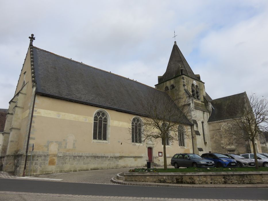 Eglise  Sainte-Eulalie : Façade latérale sud, vue générale