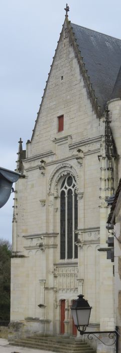 Eglise  Saint-Jean-Baptiste : Façade nord-ouest, vue générale du double portail