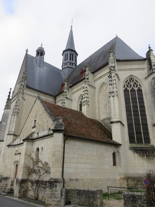 Eglise  Saint-Jean-Baptiste : Façade latérale ouest, vue partielle