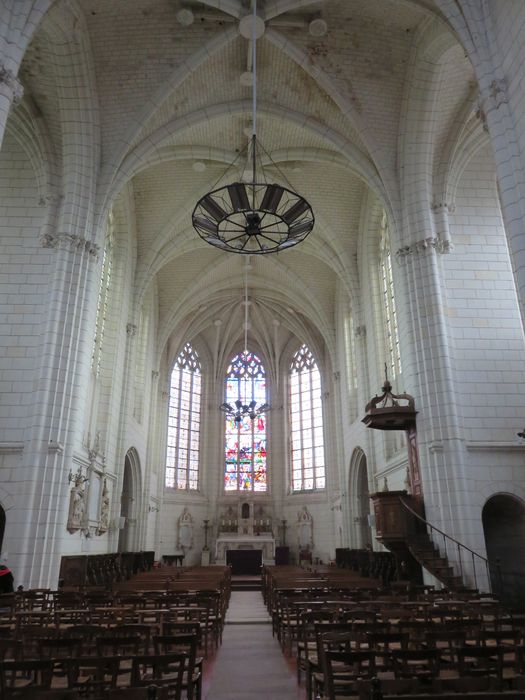 Eglise  Saint-Jean-Baptiste : Nef, vue générale