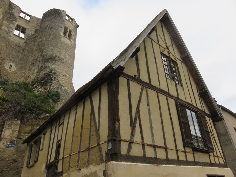 Maison : Façades sud et ouest, vue générale