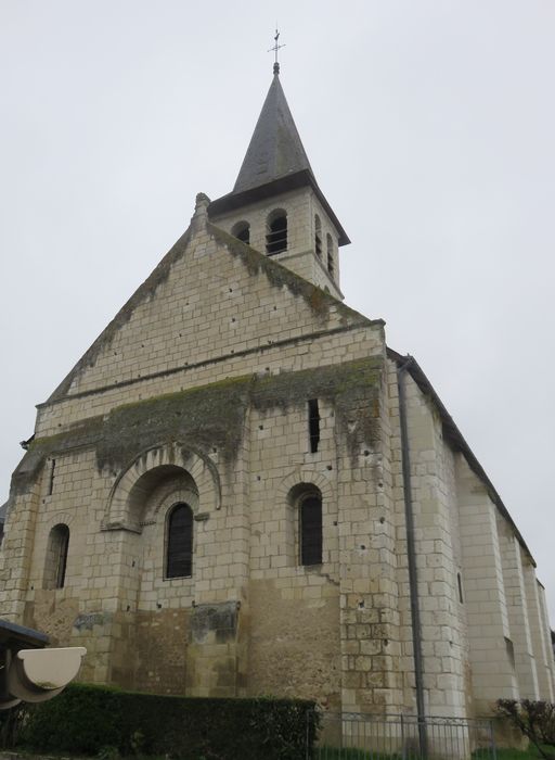 Eglise  Saint-Pierre : Chevet, vue générale