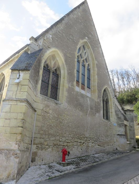 Eglise Saint-Pierre de Nazelles : Chevet, vue générale