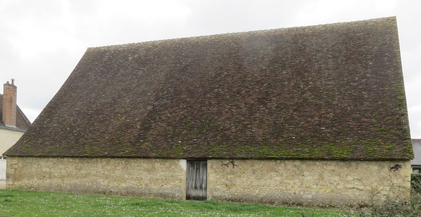 ancienne grange monastique : Façade latérale est, vue générale