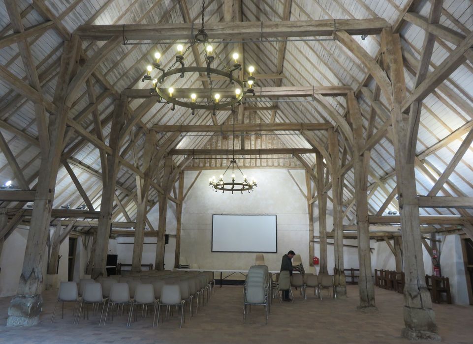 ancienne grange monastique : Nef, vue générale