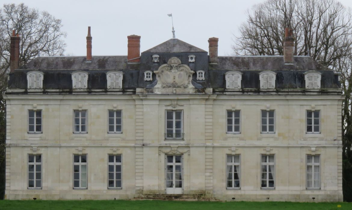 Château de Saint-Sénoch : Façade nord, vue générale