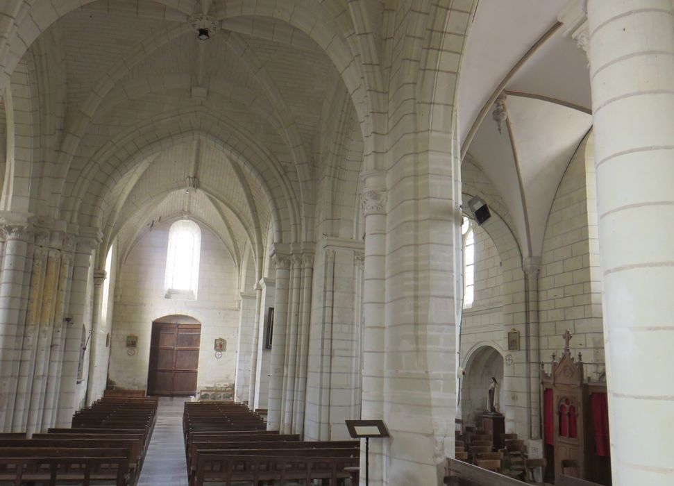 Eglise Saint-Martin : Nef, vue générale