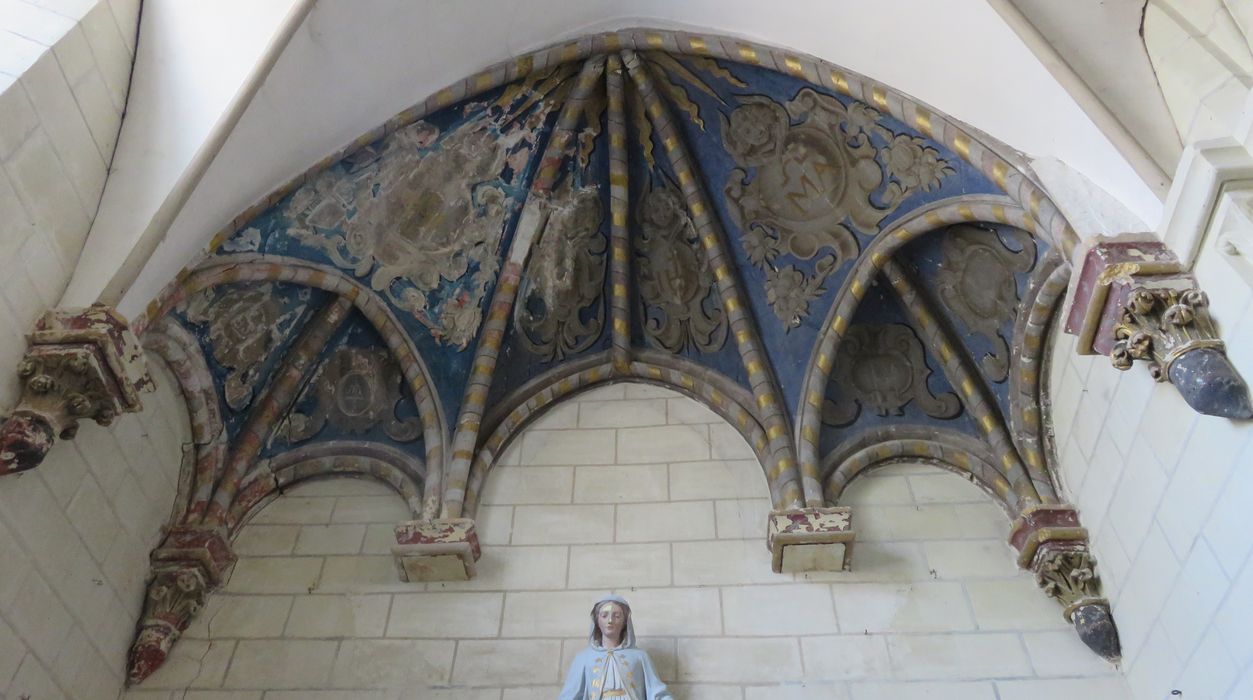 Eglise Saint-Martin : Collatéral nord, chapelle, détail des voûtes