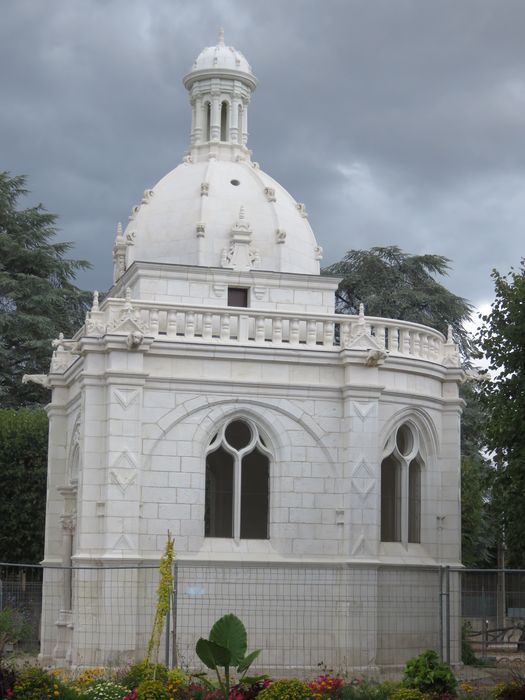 Chapelle de l'ancien cimetière, dite chapelle de Seigne : Façade latérale sud, vue générale