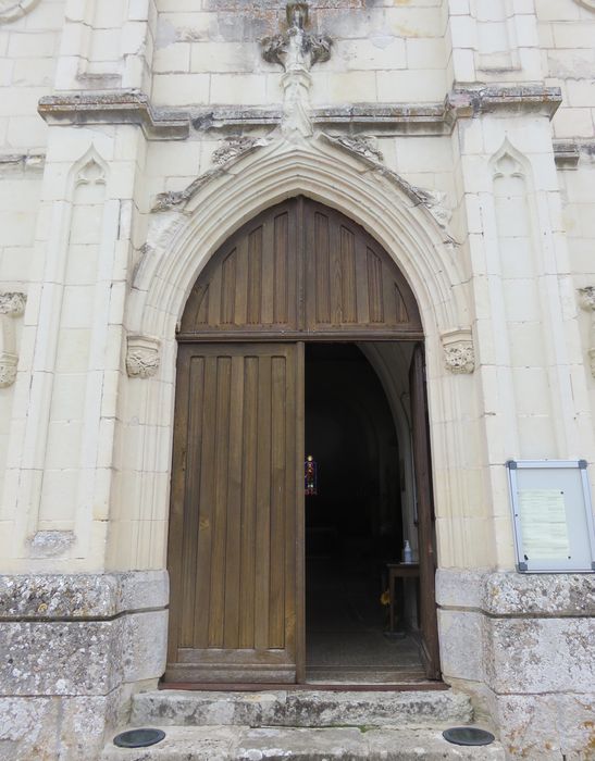 Eglise Saint-Laurent : Portail occidental, vue générale