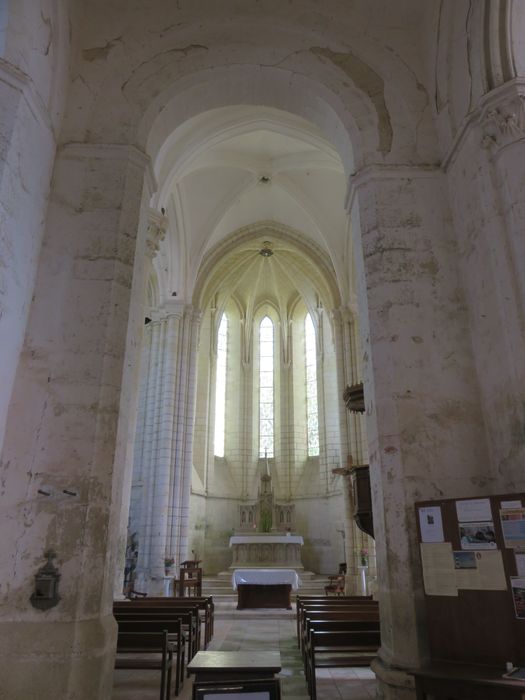 Eglise Saint-Mandé-Saint-Jean : Choeur, vue générale