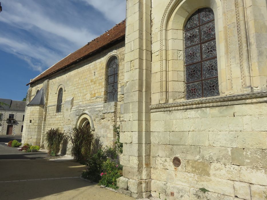 Eglise Notre-Dame : Façade latérale sud, vue partielle