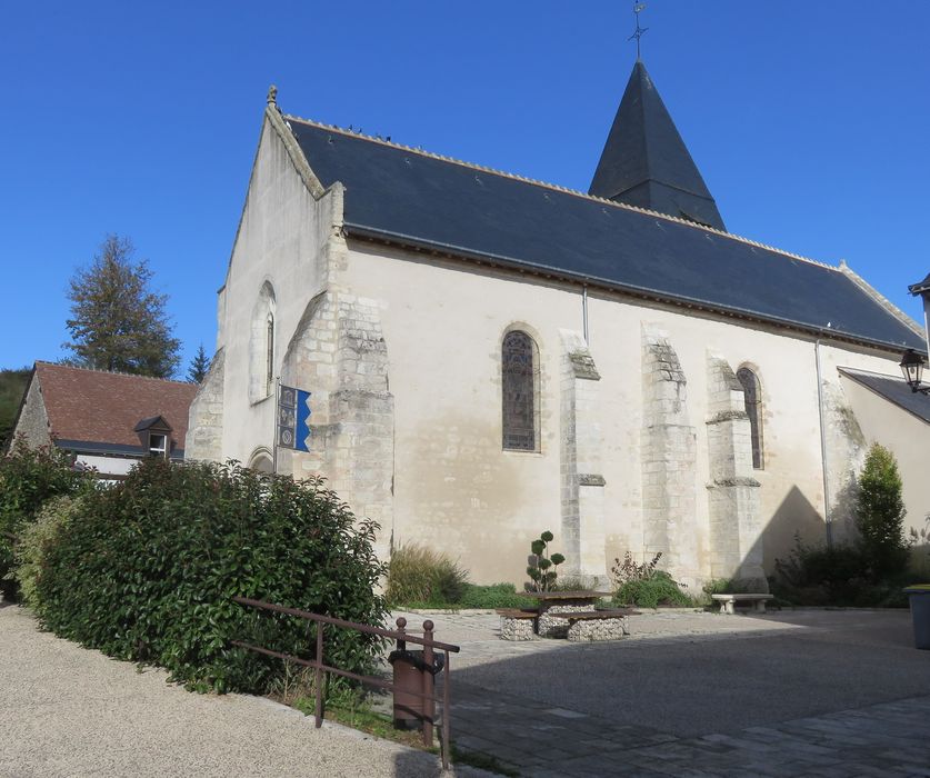 Eglise paroissiale Saint-Saturnin : Façade latérale sud, vue générale